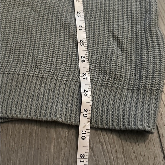 Gorgeous Gray Women's Sweater off the shoulder - Picture 5 of 5